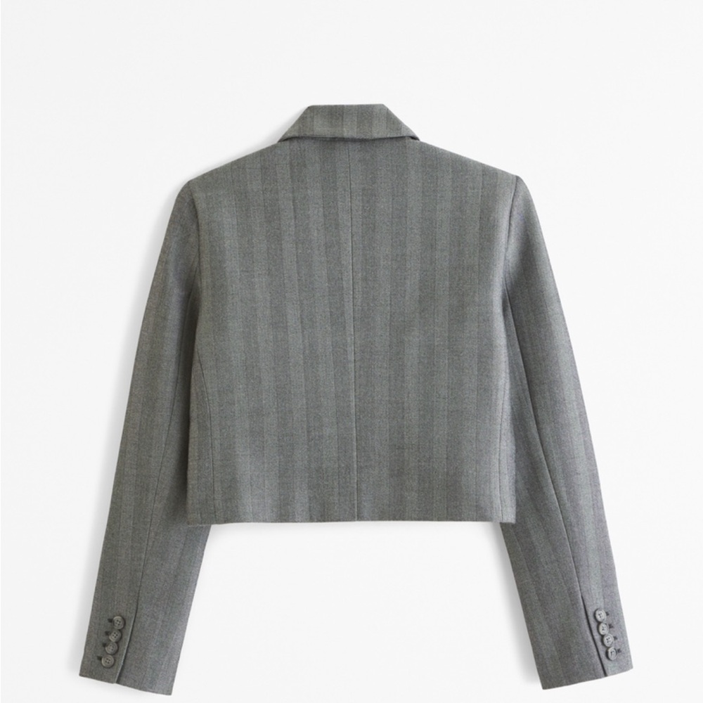 NWT Abercrombie Gray Cropped Blazer - Picture 6 of 6
